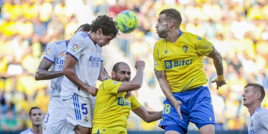 El Cádiz no gana al Real Madrid y se la jugará en la última jornada