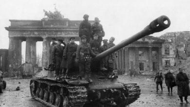 El Día de la Victoria y la mandíbula de Hitler en una caja de puros: por qué el 9 de mayo terminó una guerra y empezó otra