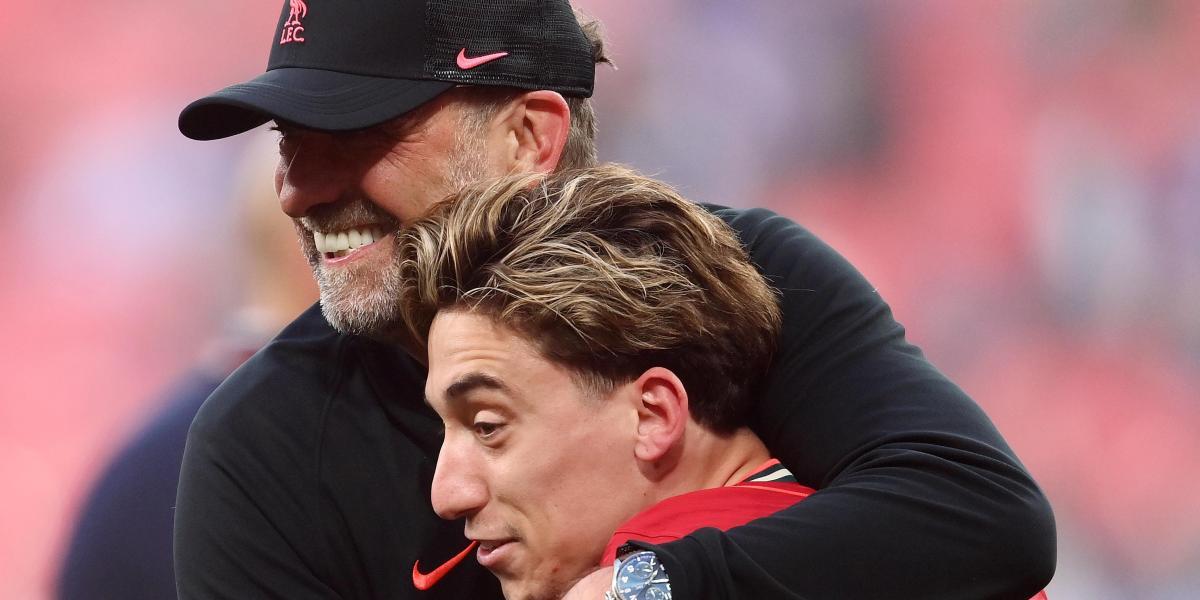 El Liverpool, a evitar el alirón del Manchester City