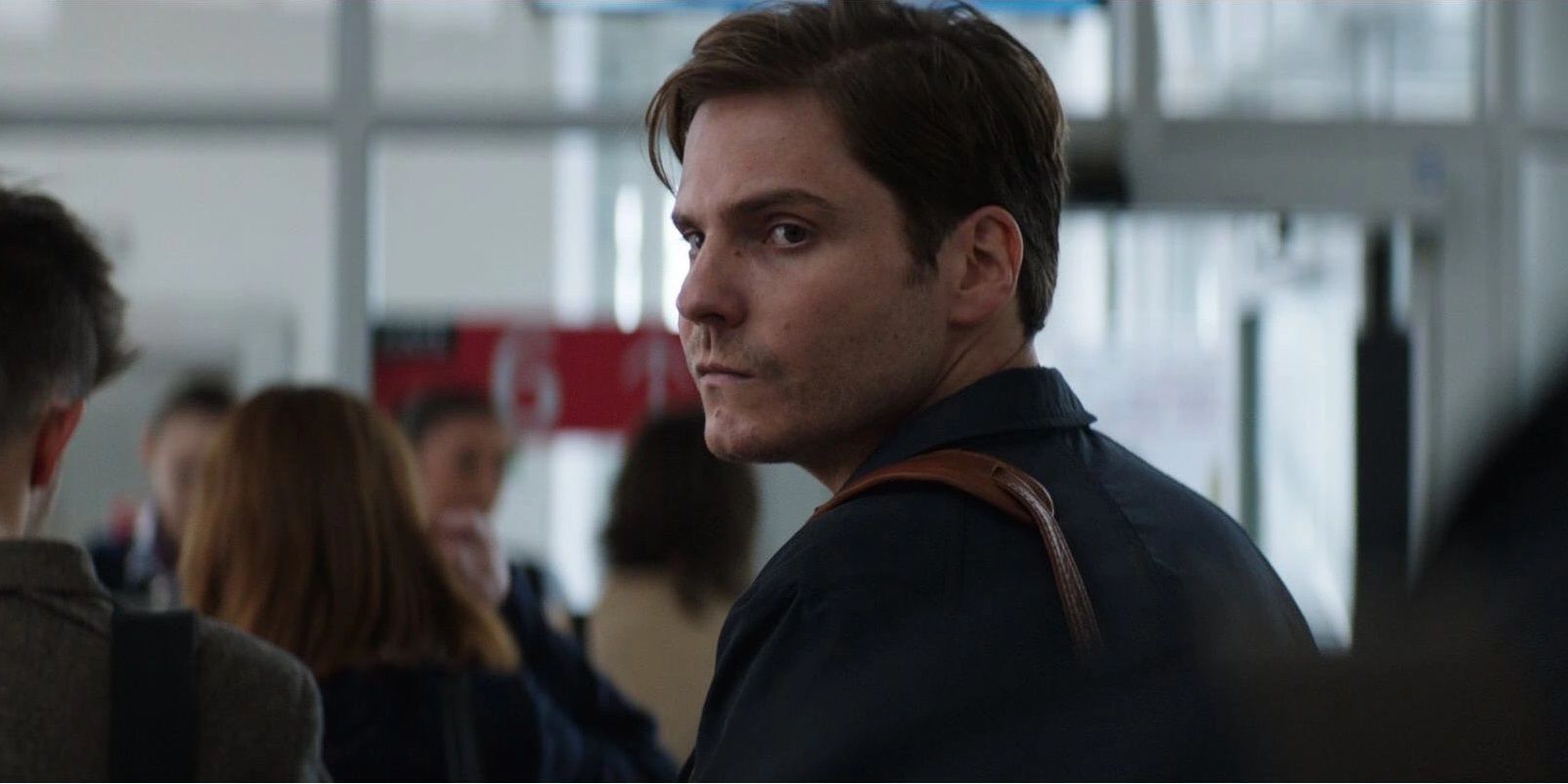 El actor de MCU Daniel Brühl protagonizará una nueva película de suspenso de historia real