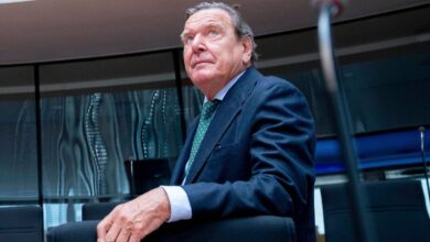 El excanciller alemán Schröder abandona su puesto en la petrolera rusa Rosneft