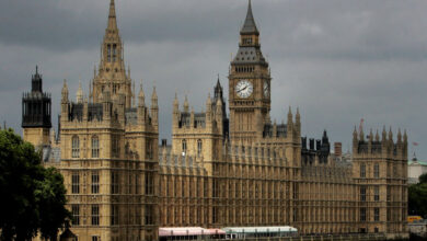 El parlamento británico se ve sacudido por episodios sexistas.  Otra vez.
