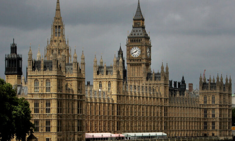 El parlamento británico se ve sacudido por episodios sexistas. Otra vez.