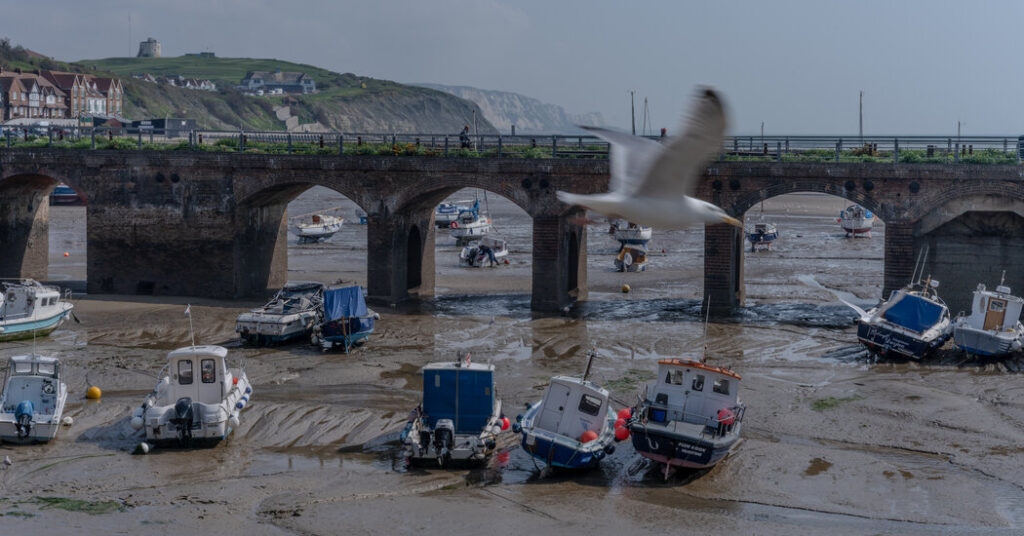 El plan del Reino Unido para enviar solicitantes de asilo a Ruanda aviva la ira y el temor