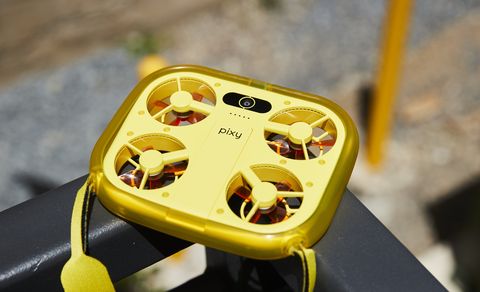 PMX Dron Snapchat Pixy en uso