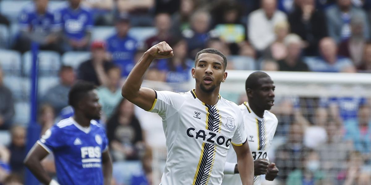 El resurgido Everton sale de los puestos de descenso