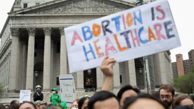 Empresas como Amazon y Levi Strauss apoyan a sus empleadas con el acceso al aborto