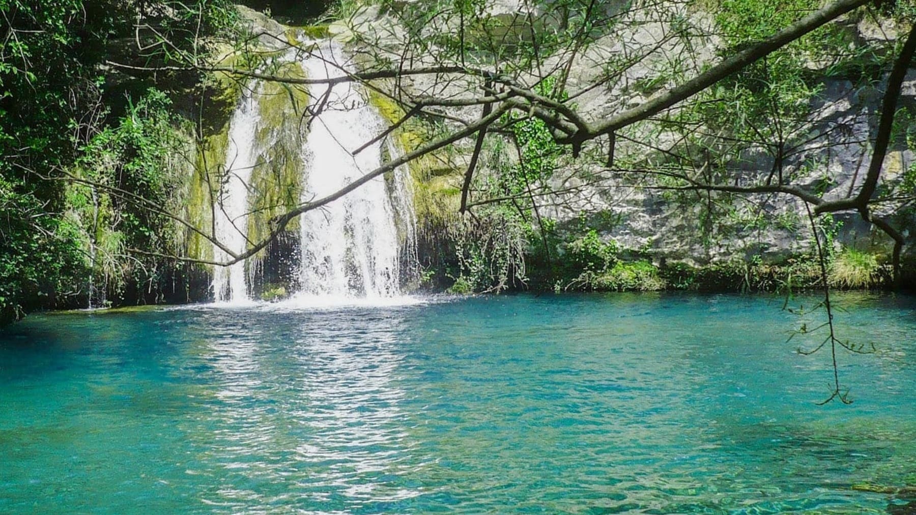 Enloquecerás con esta piscina natural situada en un alucinante enclave natural