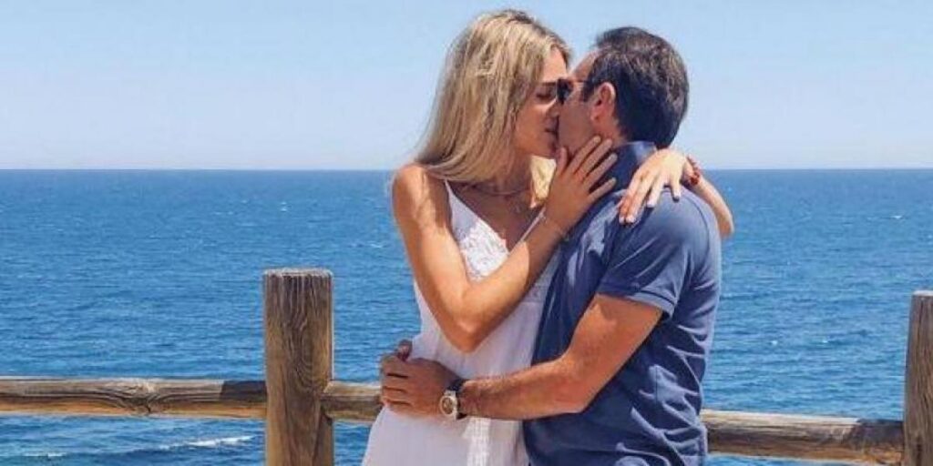 Enrique Ponce, decidido a dar el paso definitivo con Ana Soria tras su divorcio de Paloma Cuevas