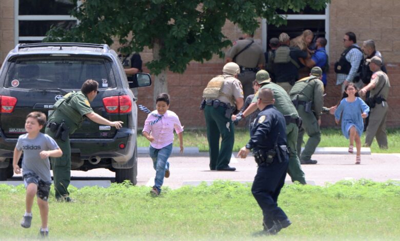 'Envíen a la policía ahora': Niña pidió ayuda al 911 durante tiroteo en Texas