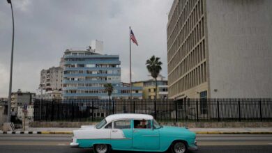 Estados Unidos suaviza restricciones de remesas y viajes a Cuba