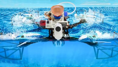 Este dron futurista puede volar, bucear bajo el agua y hacer autostop