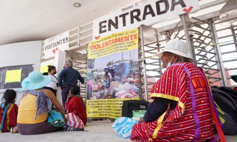 Exigen al gobernador Murat mesa de diálogo para regreso de triquis desplazados