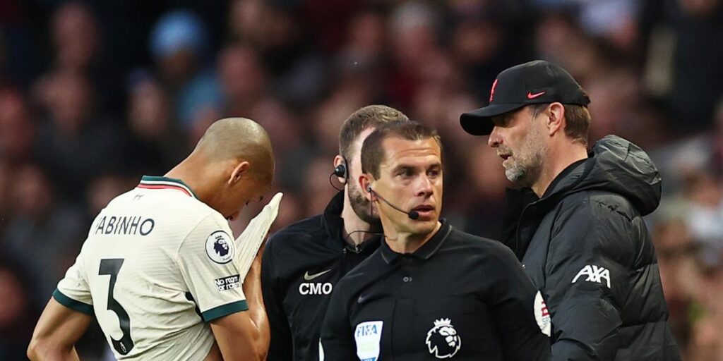 Fabinho se retira llorando a 18 días de la final ante el Madrid