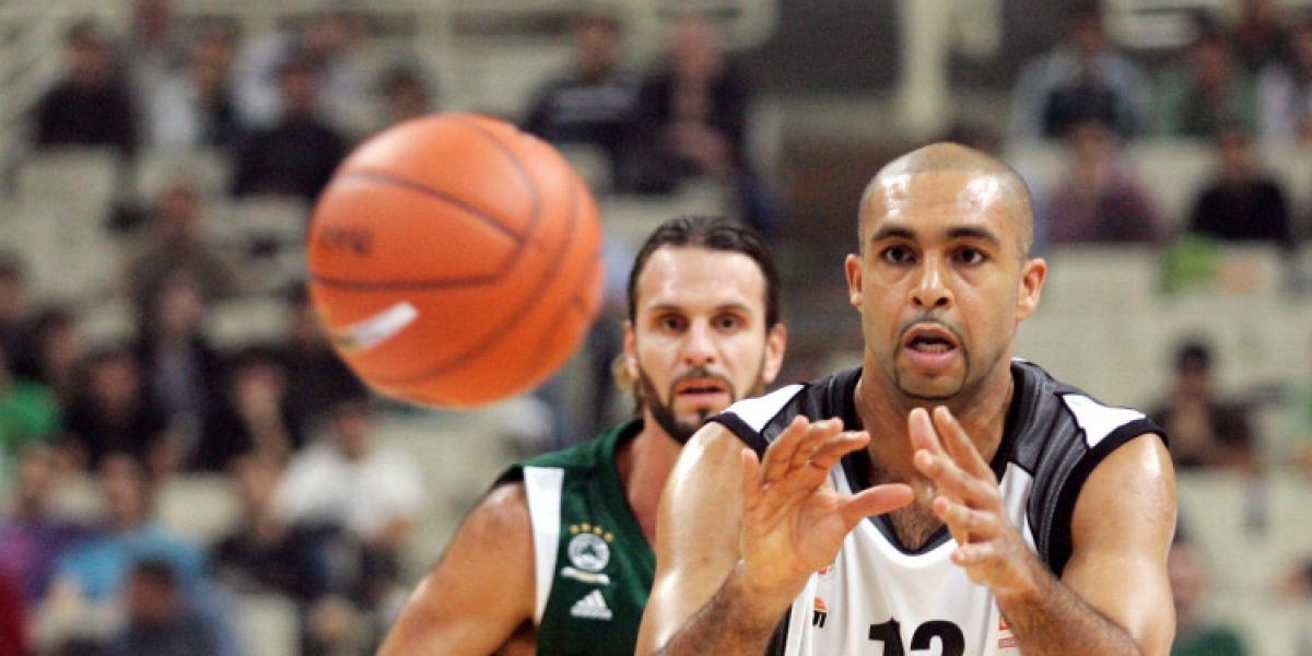 Fallece, a los 46 años, Ademola Okulaja