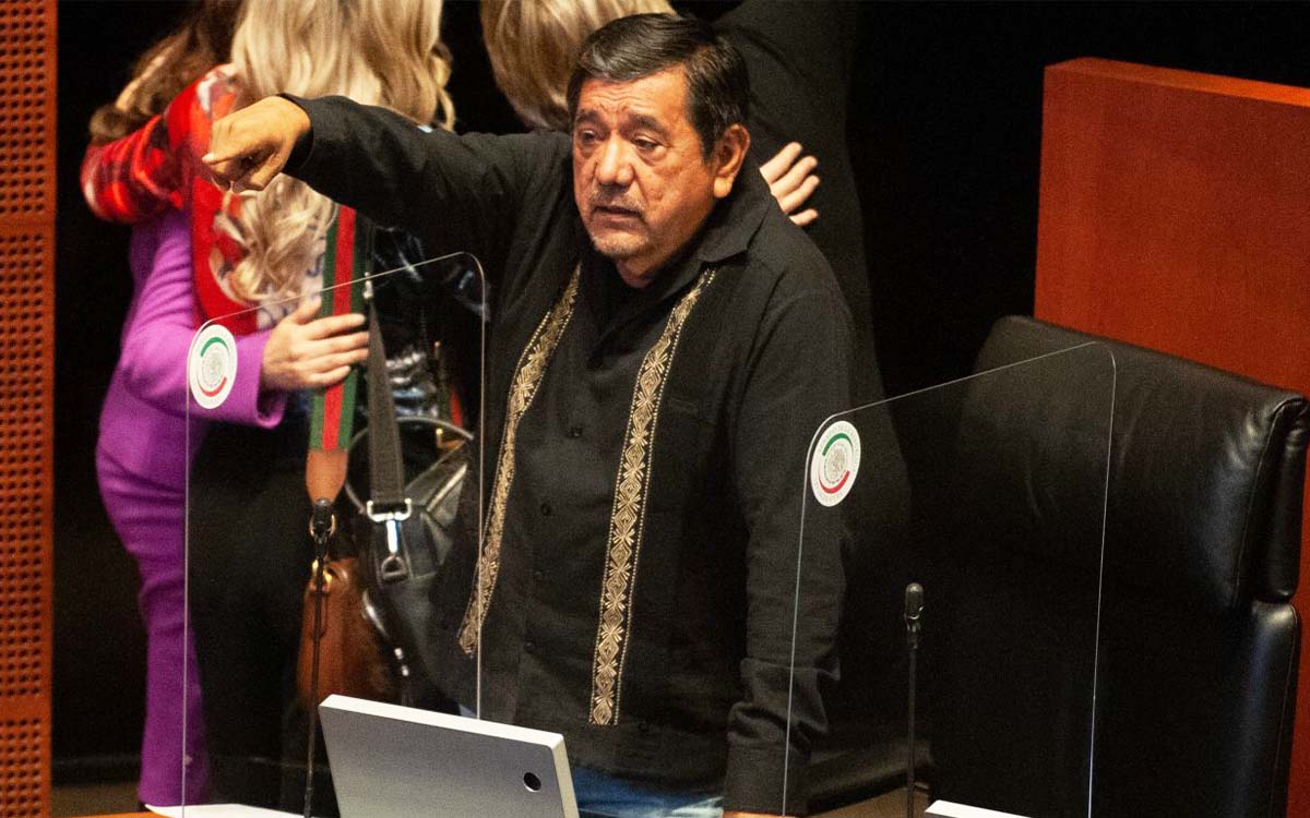 Félix Salgado Macedonio regresa al senado tras licencia de más de 3 meses