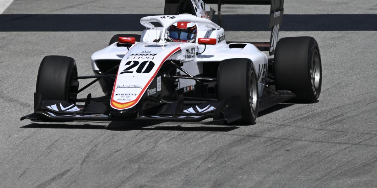 GP España: ¡David Vidales gana la primera carrera de F3!
