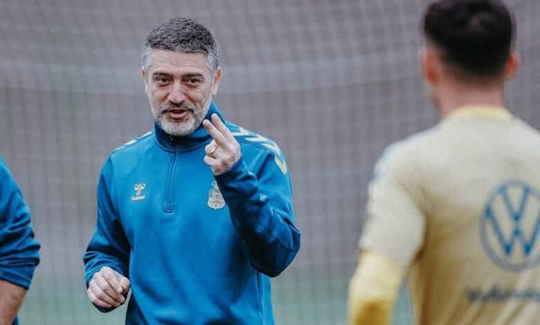 García Pimienta sube la media y mejora a Mel