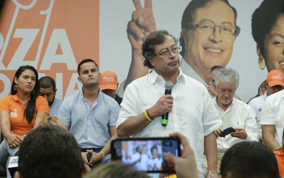 Gobierno de Colombia aumentará la seguridad del candidato Petro tras denuncia de plan para asesinarlo