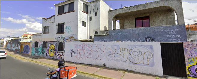 Golpeó a su esposa, al llegar policía intentó acuchillar a agentes, agresor detenido en San Juan del Río