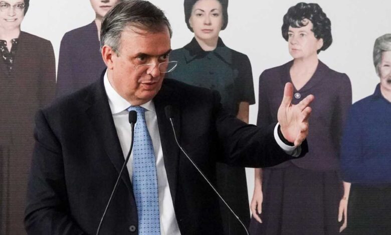 Greg Abbott extorsionó a gobernadores mexicanos, afirma Ebrard