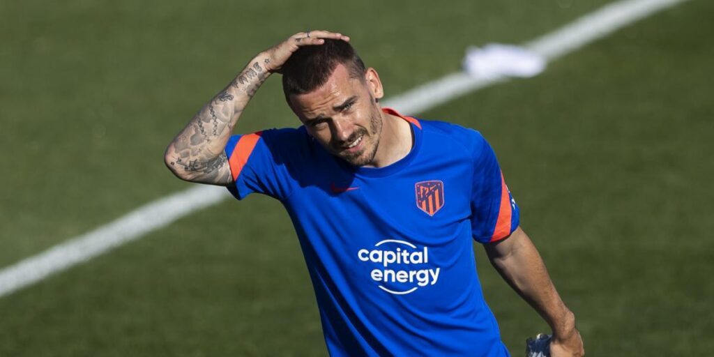 Griezmann vuelve a un once que condiciona Reinildo