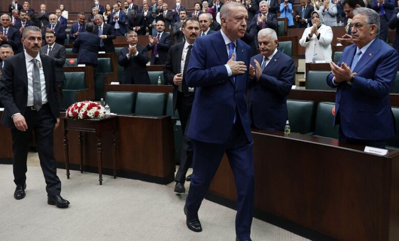 Hombres fuertes en Turquía y Hungría estancan la unidad en la OTAN y la UE