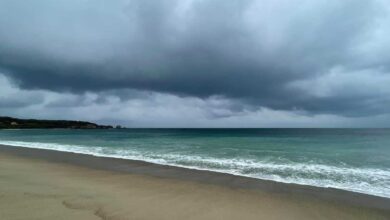 Huracán Agatha: cierran escuelas, comercios y playas en la costa oaxaqueña