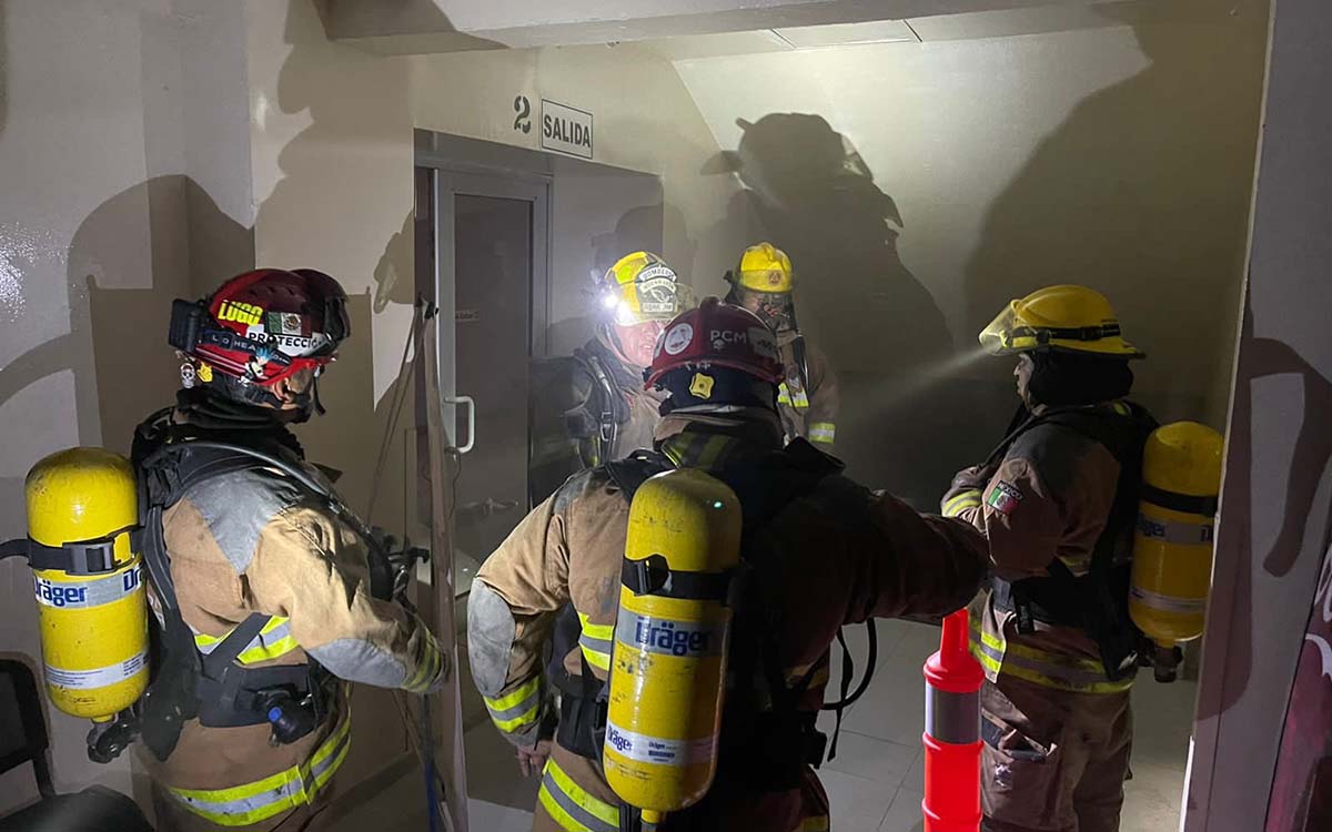 Investigan legalidad de viviendas subterráneas en Monterrey, tras incendio en el que murió una menor