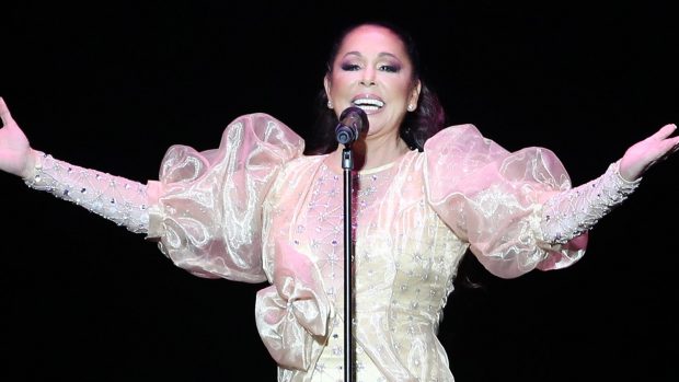 Isabel Pantoja cantando / Gtres