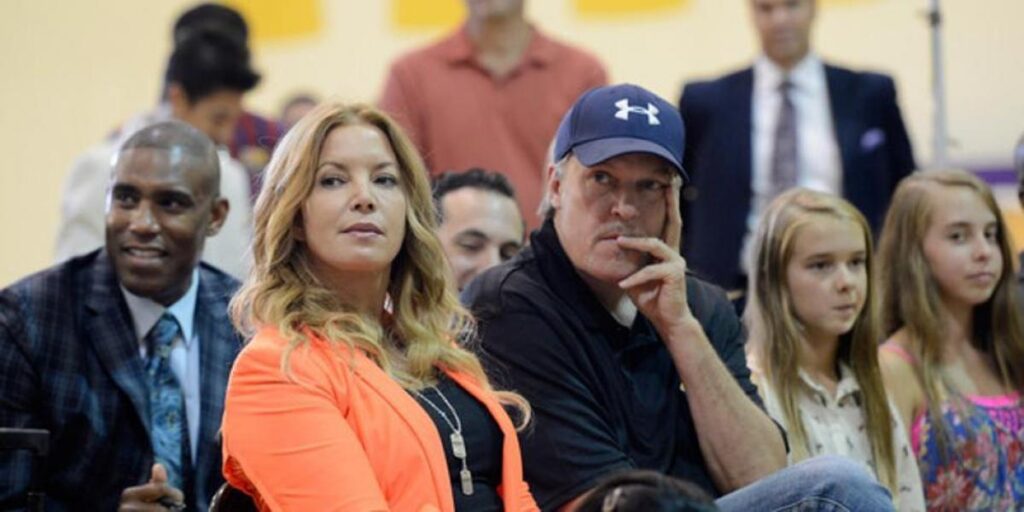 Jeanie Buss habla sobre el futuro de los Lakers: "Estoy descontenta, impaciente"