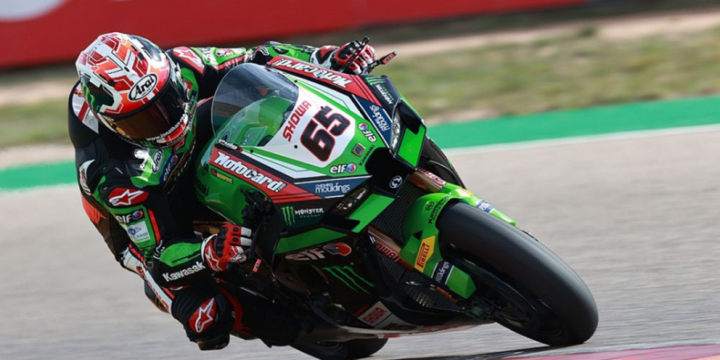 Jonathan Rea experto en últimas curvas