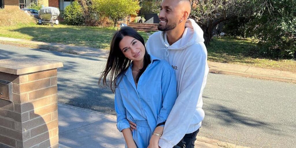 Kyrgios sorprende al sacar su lado más romántico en el cumpleaños de Costeen