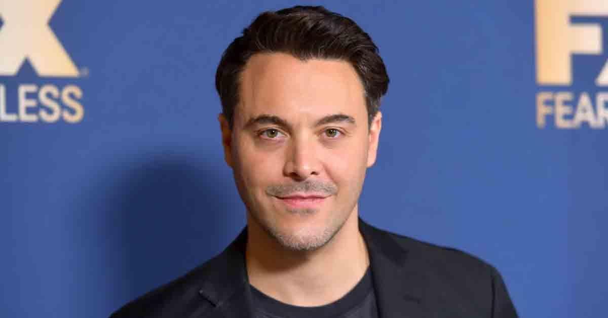 La estrella irlandesa Jack Houston se une a Mayfair Witches de AMC