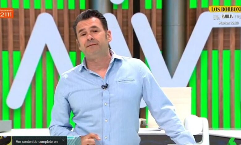 La ingeniosa bienvenida de Iñaki López a Pablo Montesinos en 'Más Vale Tarde'
