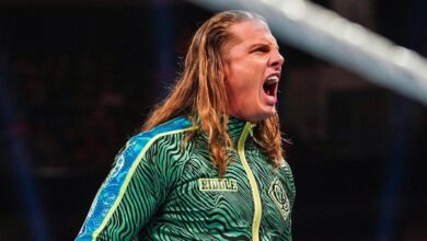 La manera perfecta de WWE Raw de reservar la pérdida del título de Roman Reigns para Riddle