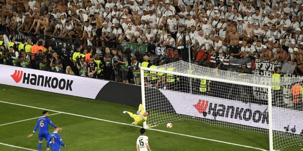 Las fotos más espectaculares de la final Eintracht - Rangers