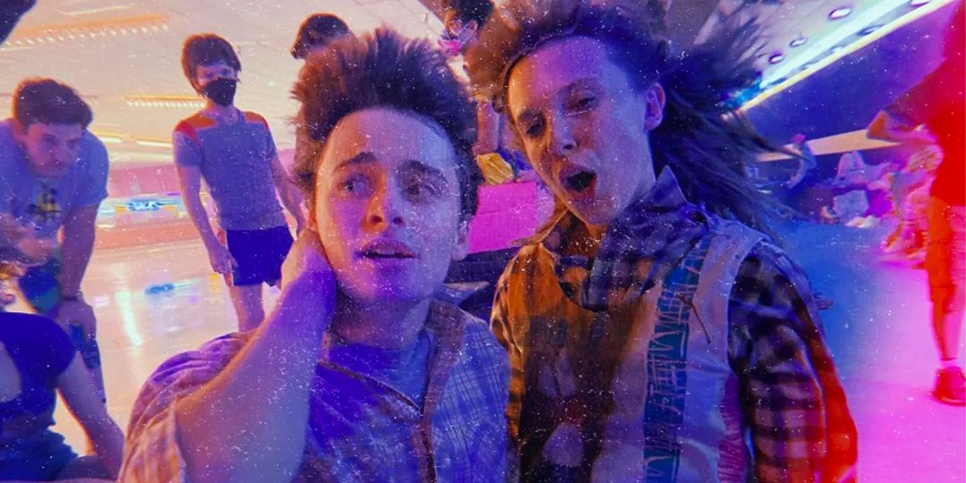 Las imágenes de BTS de la temporada 4 de Stranger Things muestran al elenco haciendo el tonto en el set