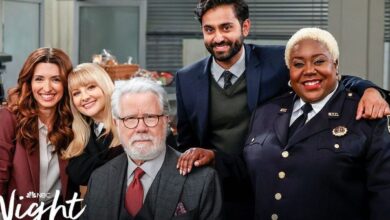 Las imágenes de reinicio de Night Court revelan el primer vistazo al regreso de John Larroquette