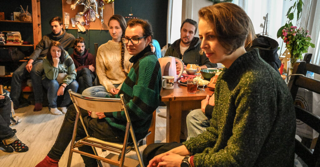 Los rusos anti-Putin se van, con un empujón del Kremlin