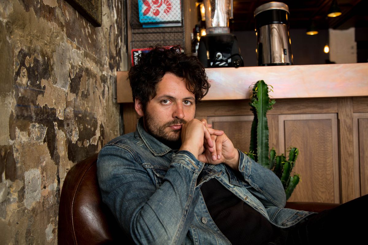 Maxim Pozdorovkin, cineasta ruso: “Cuanto más se prolongue la guerra en Ucrania, más peligroso resultará Putin”