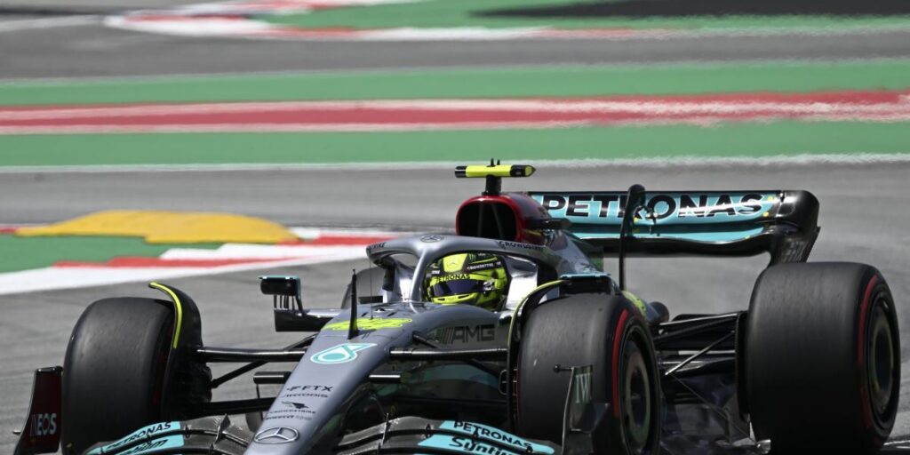 Mercedes empieza a ver la luz