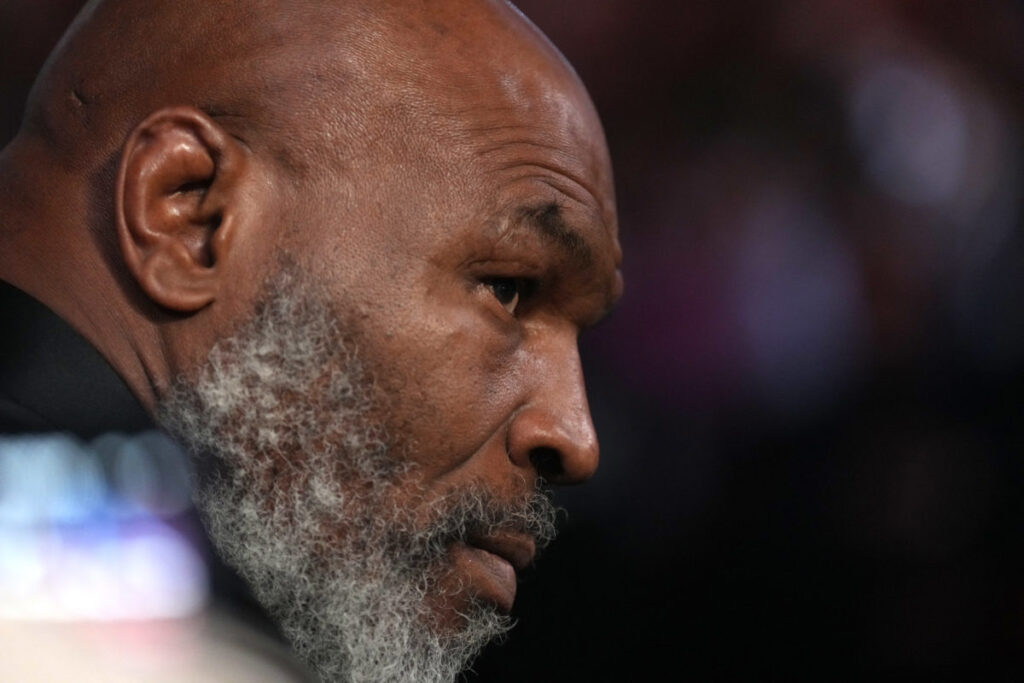 Mike Tyson aconseja a ‘Canelo’ Álvarez cómo vencer a Bivol en la revancha | Video