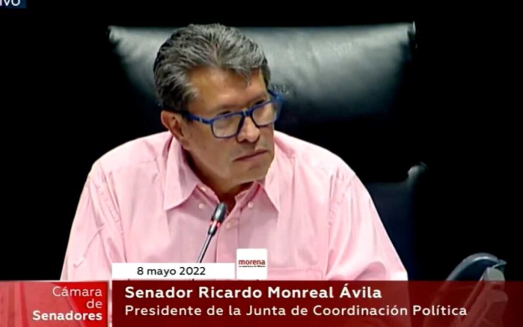 Monreal busca comparecencia de Arganis para explicar “alertas” en el AICM