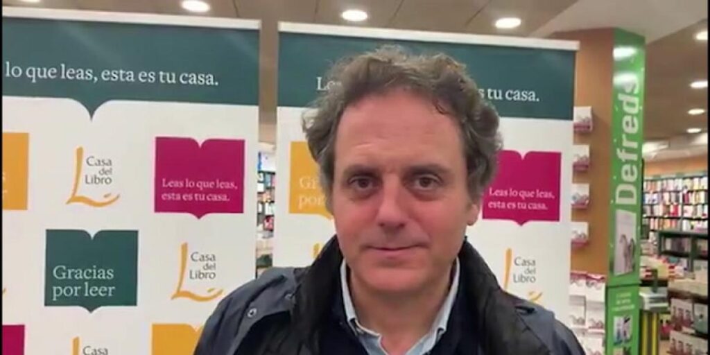 Muere el escritor Domingo Villar a los 51 años