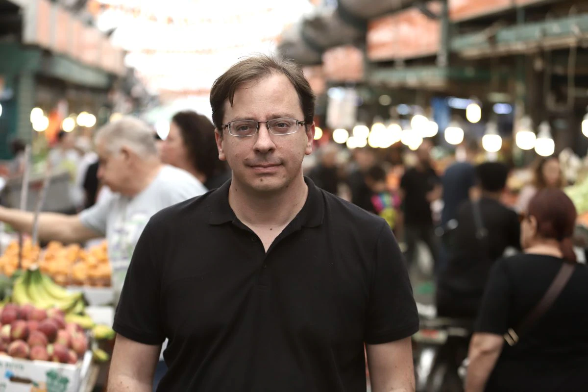 Nadav Eyal. “Ser judío es luchar por los derechos civiles de todos, también de los palestinos”