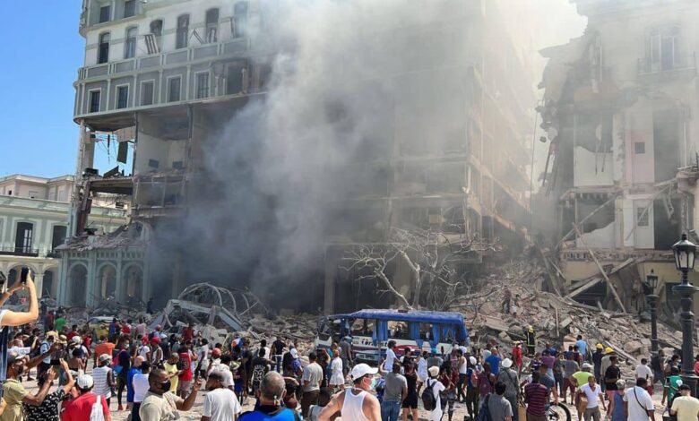 Ocho muertos y 13 desaparecidos por una explosión en un hotel de lujo del centro de La Habana