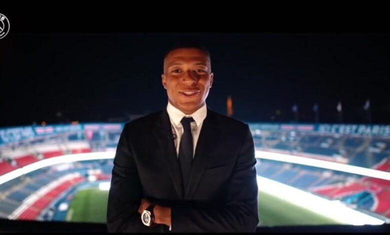 Oficial: ¡Mbappé se queda en el PSG!