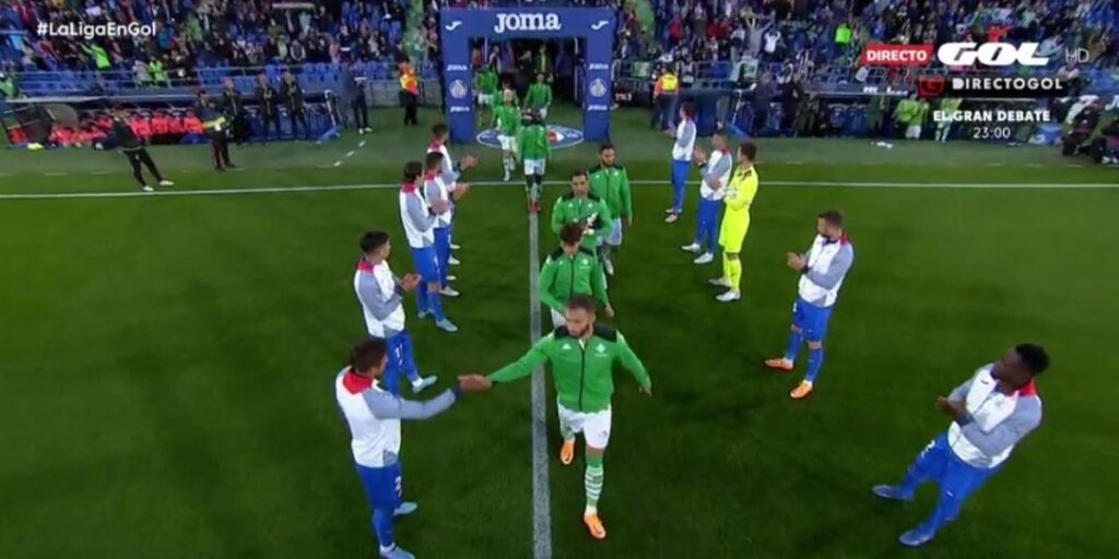 Pasillo y pitos al Betis en el Coliseum