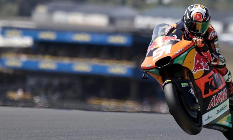 Pedro Acosta logra su tranquilizador primer triunfo en Mugello